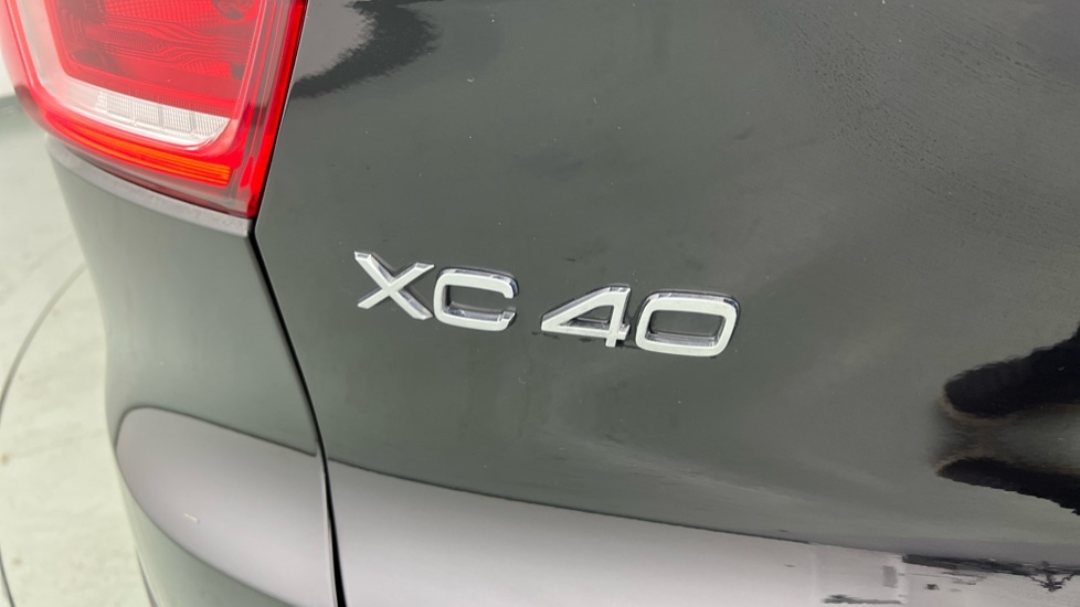 Used Volvo XC40 2021 for sale - 76664475: Photo 54