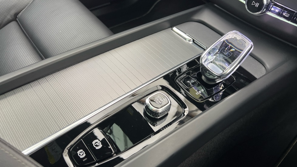 Used Volvo XC60 2025 for sale - 77732394: Photo 25