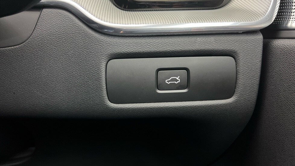 Used Volvo XC60 2025 for sale - 77732394: Photo 55