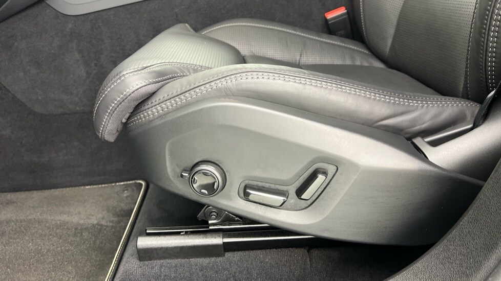 Used Volvo XC60 2025 for sale - 77732394: Photo 63