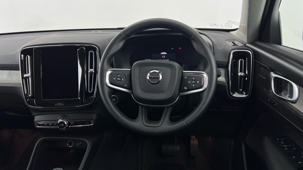 Used Volvo XC40 2024 for sale - 76507575: Photo 10