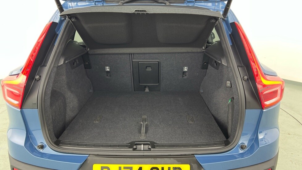 Used Volvo XC40 2024 for sale - 76507575: Photo 13