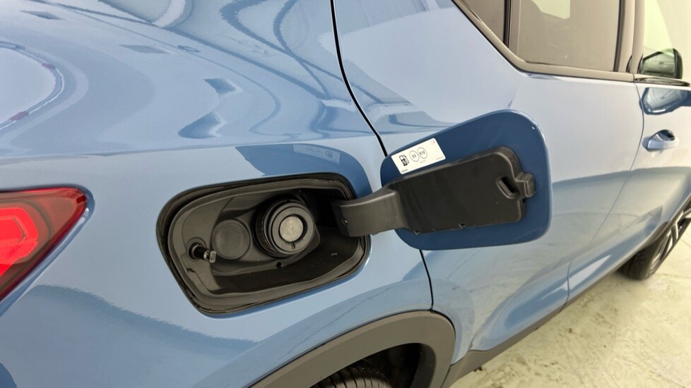 Used Volvo XC40 2024 for sale - 76507575: Photo 16