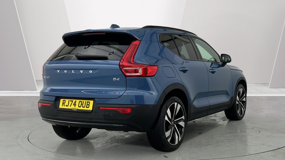 Used Volvo XC40 2024 for sale - 76507575: Photo 2