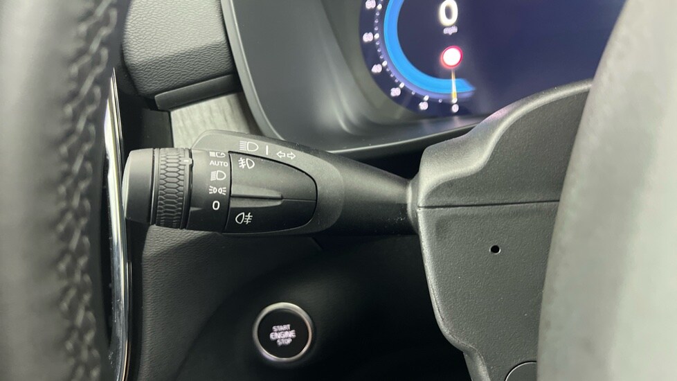 Used Volvo XC40 2024 for sale - 76507575: Photo 20