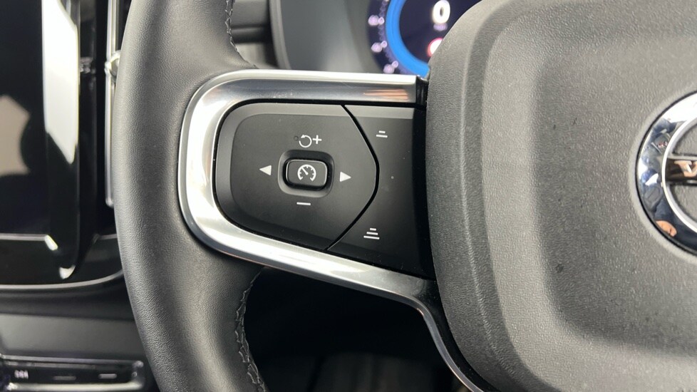 Used Volvo XC40 2024 for sale - 76507575: Photo 21