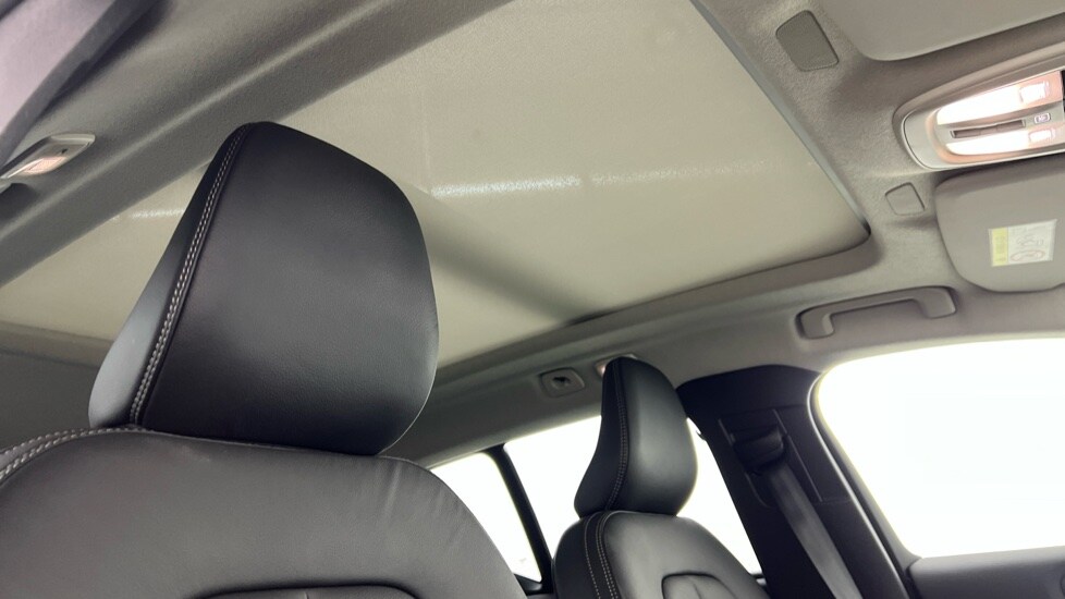 Used Volvo XC40 2024 for sale - 76507575: Photo 31