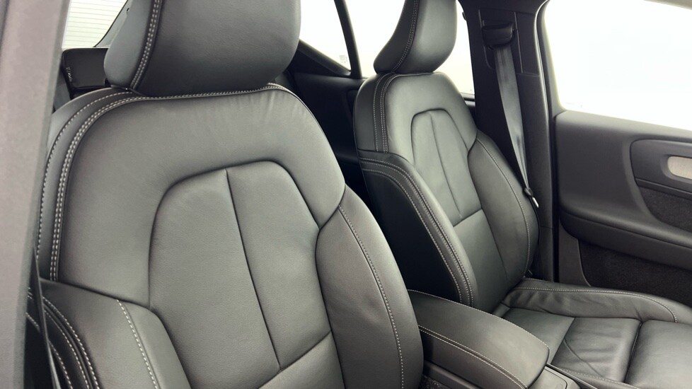 Used Volvo XC40 2024 for sale - 76507575: Photo 38