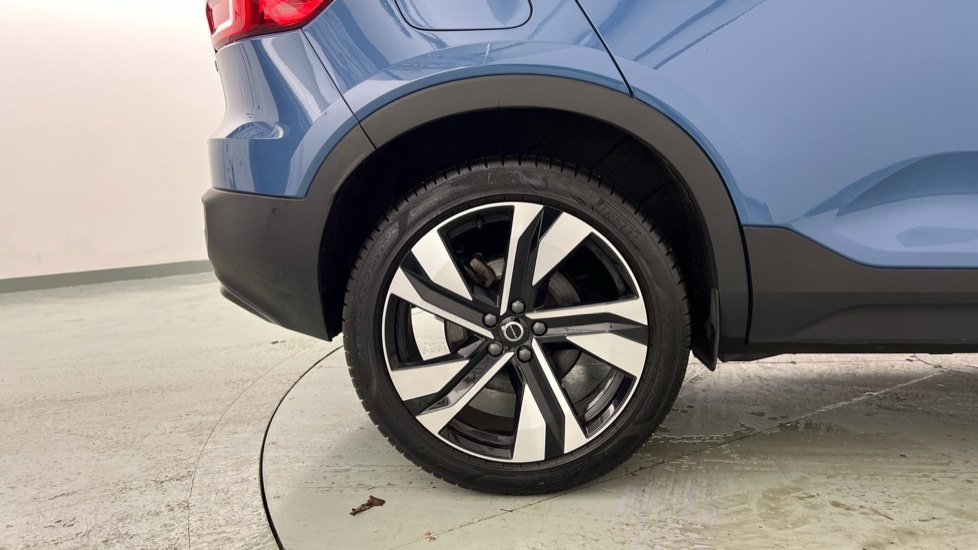 Used Volvo XC40 2024 for sale - 76507575: Photo 9