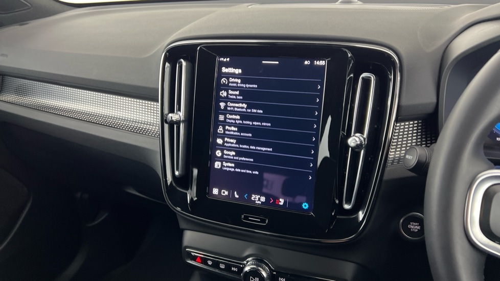 Used Volvo XC40 2025 for sale - 77397384: Photo 17