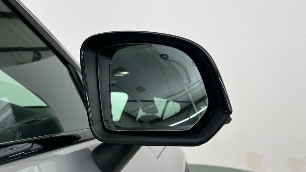 Used Volvo XC40 2025 for sale - 77397384: Photo 32