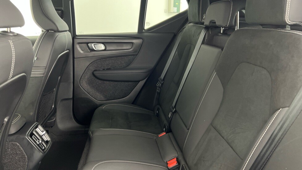 Used Volvo XC40 2025 for sale - 77397384: Photo 33