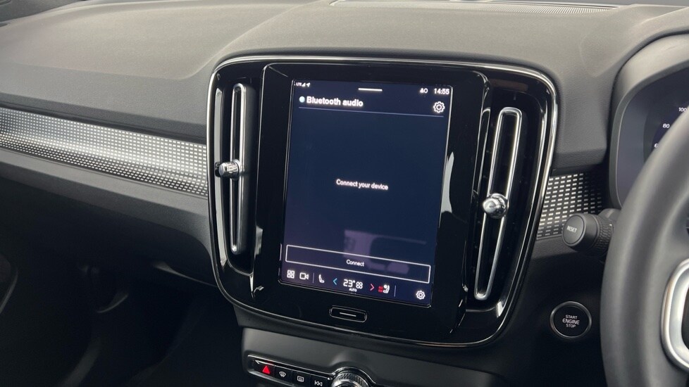 Used Volvo XC40 2025 for sale - 77397384: Photo 41