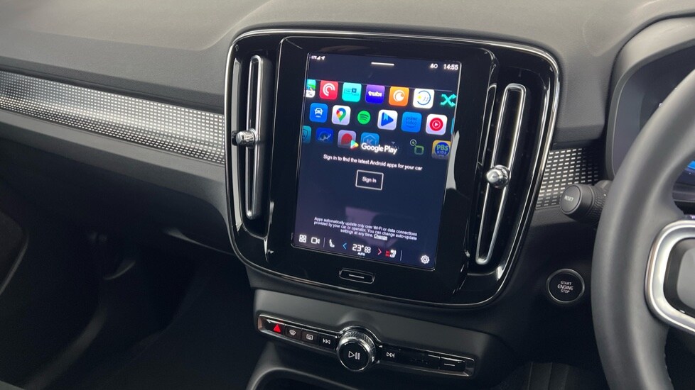 Used Volvo XC40 2025 for sale - 77397384: Photo 46