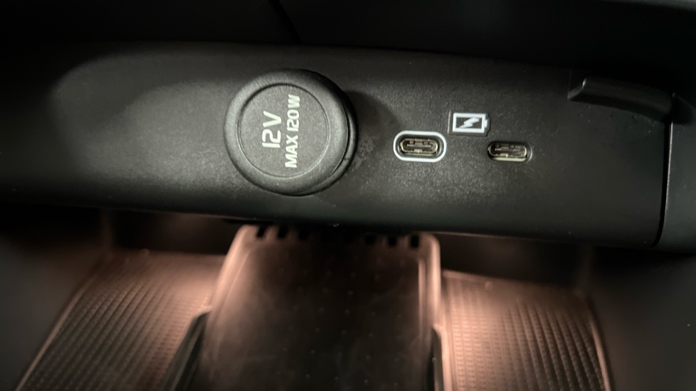 Used Volvo XC40 2025 for sale - 77397384: Photo 51