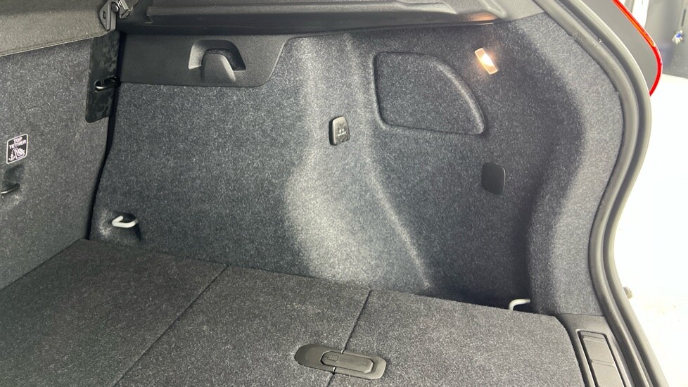 Used Volvo XC40 2025 for sale - 77397384: Photo 58