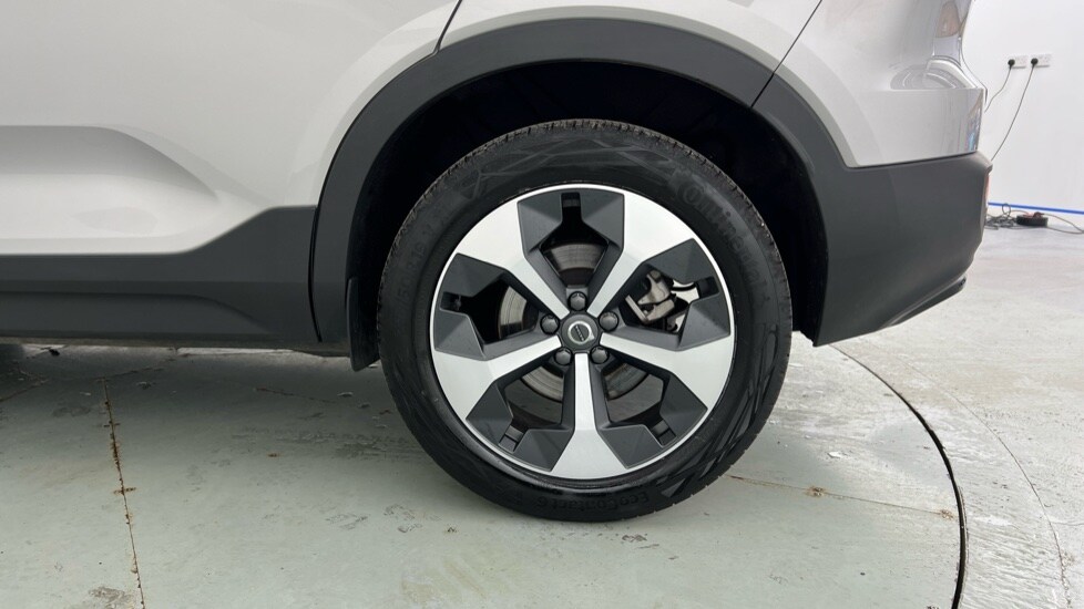 Used Volvo XC40 2025 for sale - 77397384: Photo 62