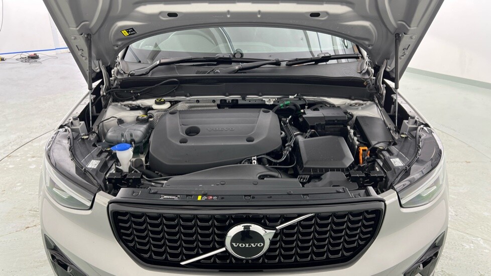 Used Volvo XC40 2025 for sale - 77397384: Photo 64