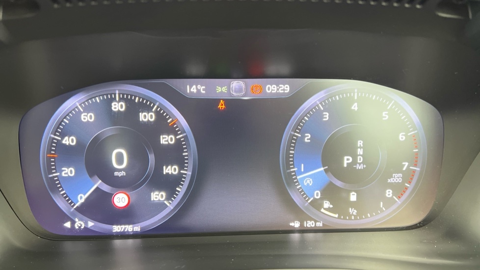 Used Volvo XC40 2021 for sale - 76523645: Photo 11