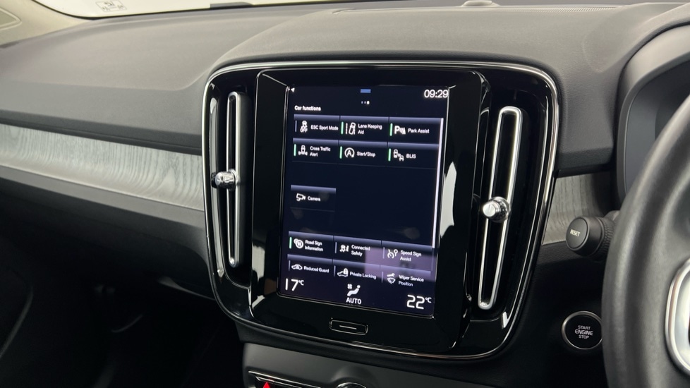 Used Volvo XC40 2021 for sale - 76523645: Photo 17