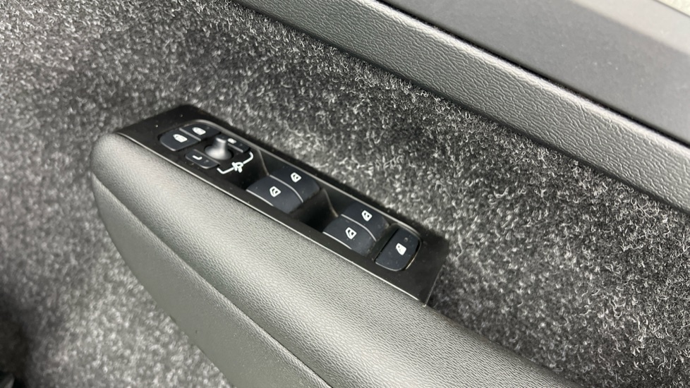 Used Volvo XC40 2021 for sale - 76523645: Photo 24