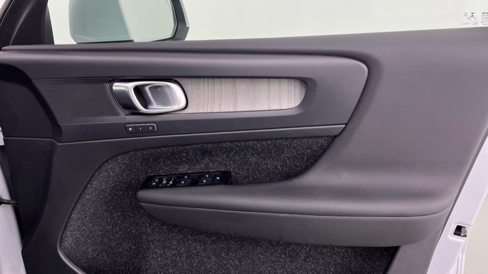 Used Volvo XC40 2021 for sale - 76523645: Photo 29