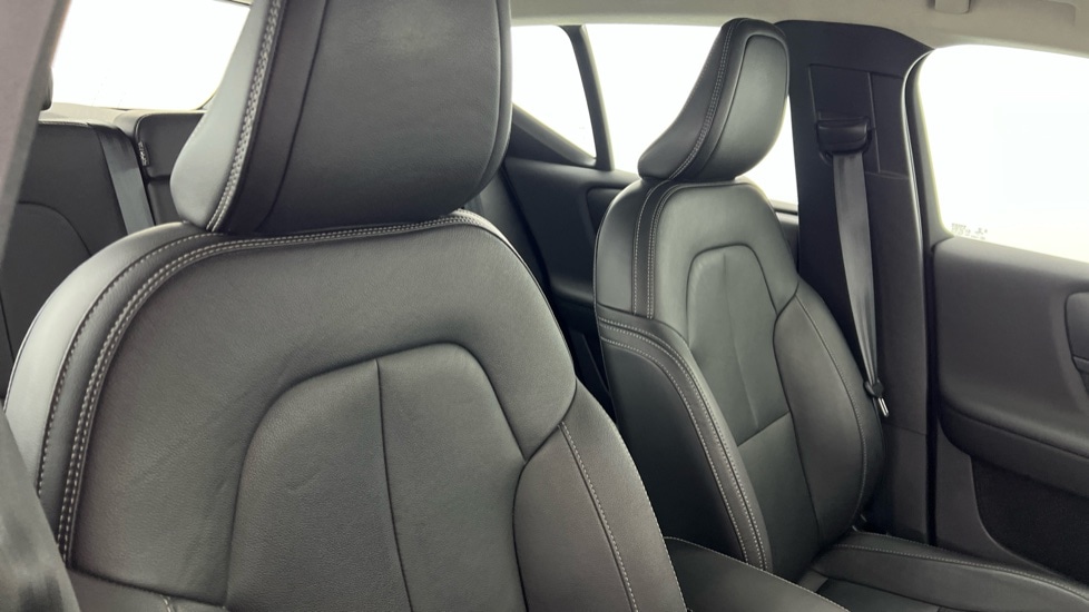 Used Volvo XC40 2021 for sale - 76523645: Photo 31