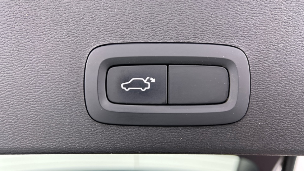 Used Volvo XC40 2021 for sale - 76523645: Photo 35