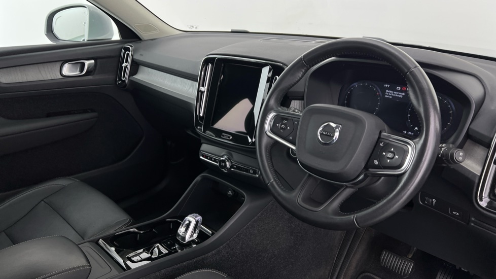 Used Volvo XC40 2021 for sale - 76523645: Photo 4