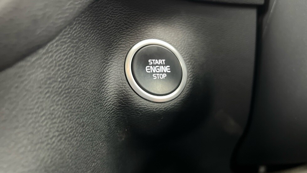 Used Volvo XC40 2021 for sale - 76523645: Photo 43