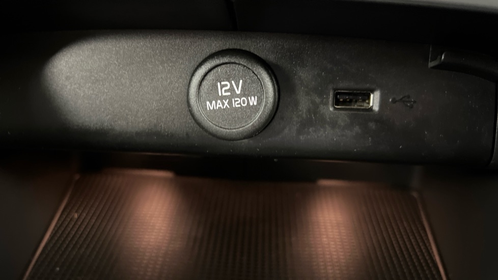 Used Volvo XC40 2021 for sale - 76523645: Photo 45