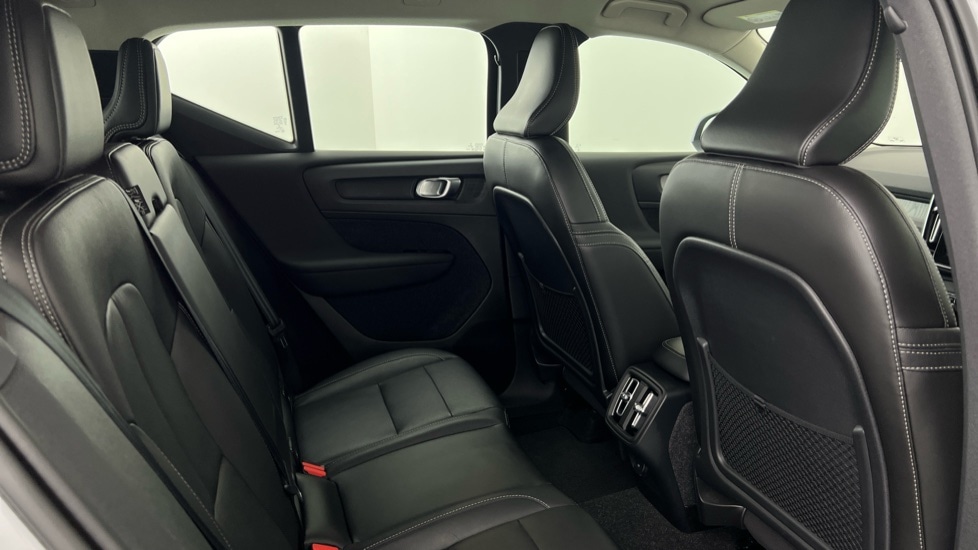 Used Volvo XC40 2021 for sale - 76523645: Photo 6