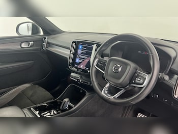 Used Volvo XC40 2021 for sale - 79613441: Photo