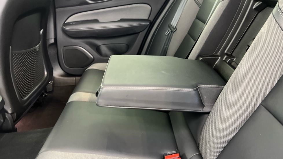 Used Volvo V60 2021 for sale - 77346820: Photo 34