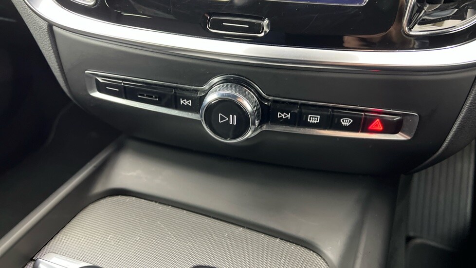 Used Volvo V60 2021 for sale - 77346820: Photo 45