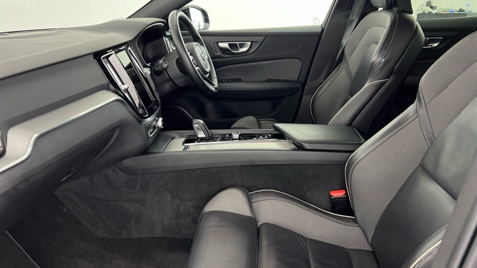 Used Volvo V60 2021 for sale - 77346820: Photo 53