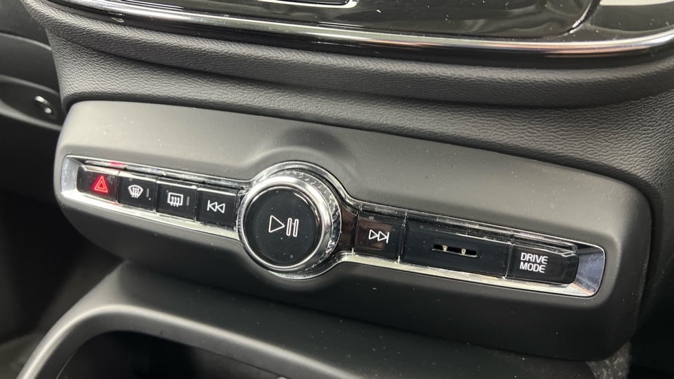 Used Volvo XC40 2020 for sale - 78186925: Photo 46