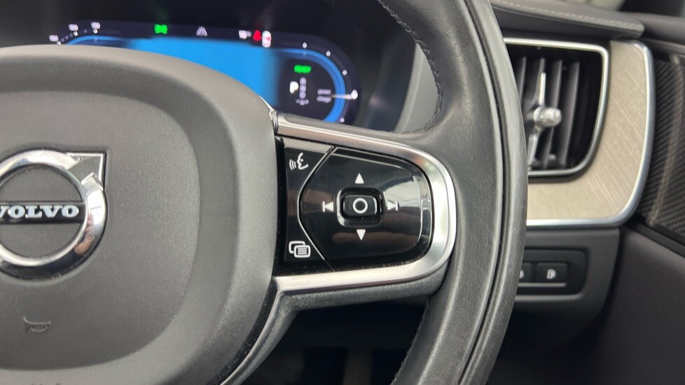 Used Volvo XC60 2022 for sale - 76183925: Photo 22
