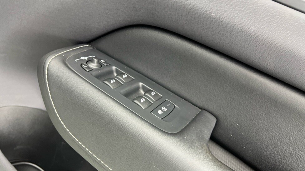 Used Volvo XC60 2022 for sale - 76183925: Photo 24