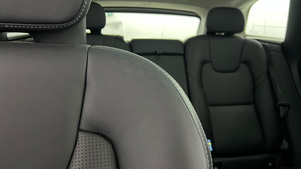 Used Volvo XC60 2022 for sale - 76183925: Photo 37
