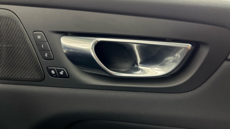 Used Volvo XC60 2022 for sale - 76183925: Photo 49