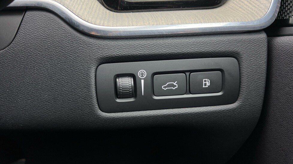 Used Volvo XC60 2022 for sale - 76183925: Photo 50