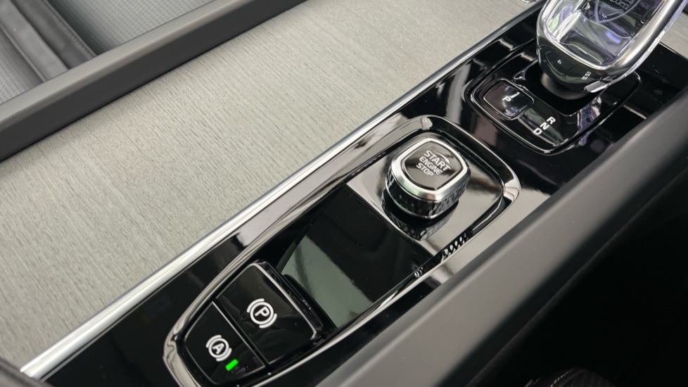 Used Volvo XC60 2025 for sale - 77031318: Photo 27