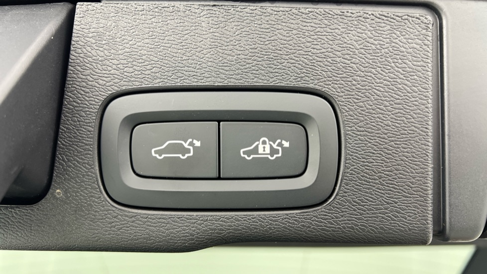 Used Volvo XC60 2025 for sale - 77031318: Photo 35