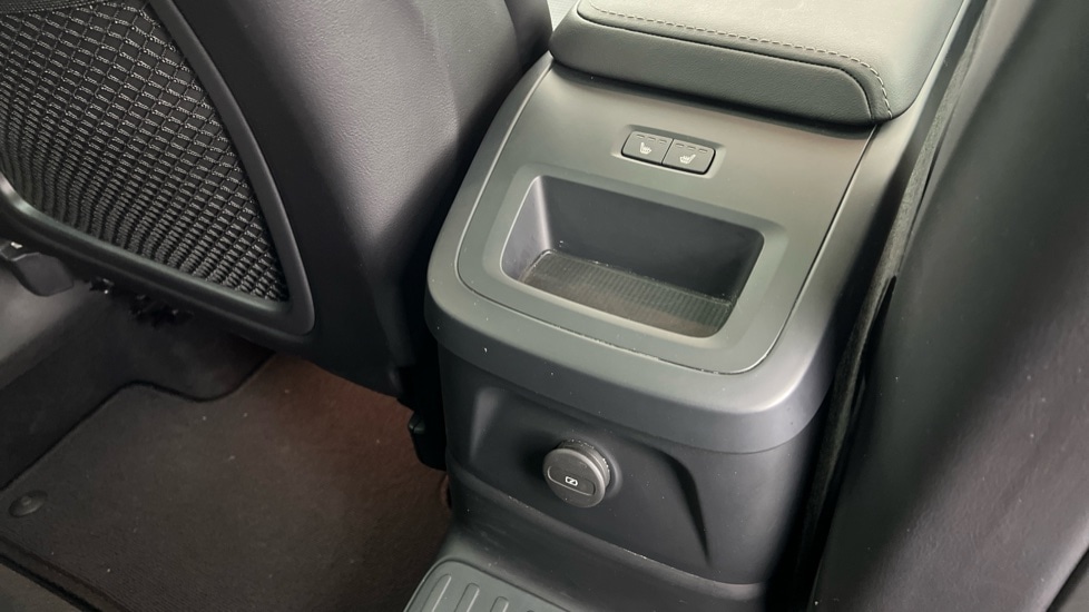 Used Volvo XC60 2025 for sale - 77031318: Photo 41