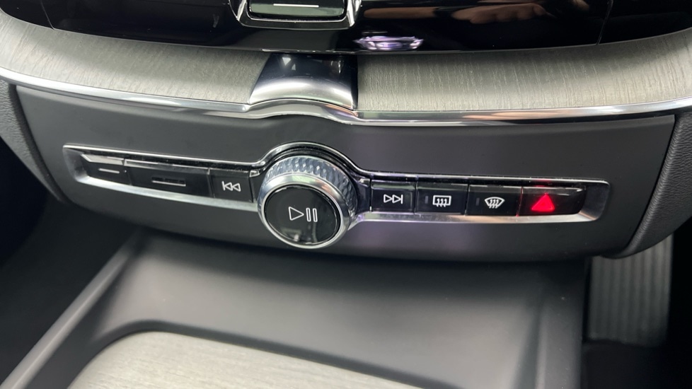 Used Volvo XC60 2025 for sale - 77031318: Photo 50