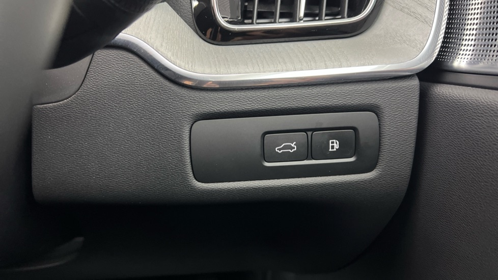 Used Volvo XC60 2025 for sale - 77031318: Photo 53