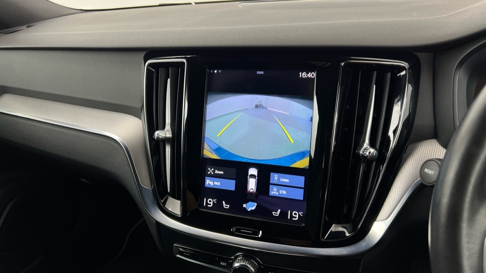 Used Volvo V60 2020 for sale - 76684082: Photo 19