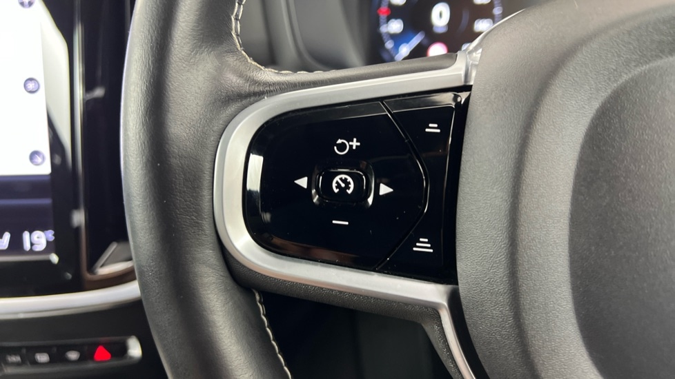 Used Volvo V60 2020 for sale - 76684082: Photo 21