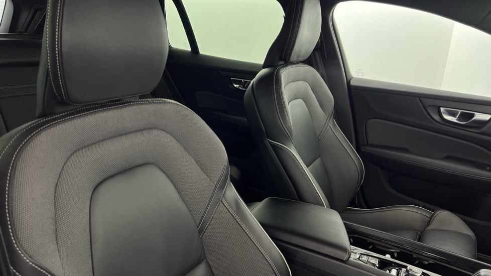 Used Volvo V60 2020 for sale - 76684082: Photo 31